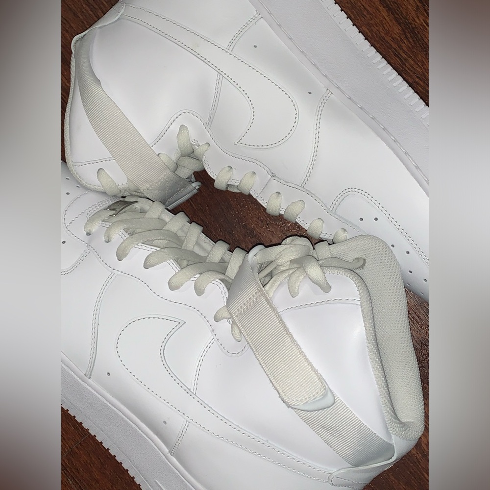 Nike size 16 shoe - Picture 2 of 15
